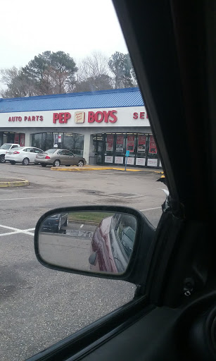 Auto Parts Store «Pep Boys Auto Parts & Service», reviews and photos, 1116 Lynnhaven Pkwy, Virginia Beach, VA 23452, USA