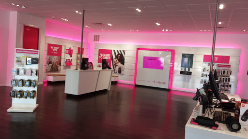 Cell Phone Store «T-Mobile», reviews and photos, 1059 Silas Deane Hwy, Wethersfield, CT 06109, USA