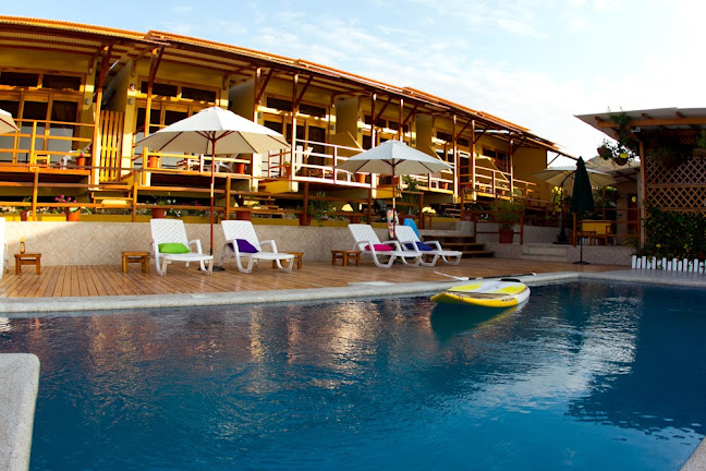 Travesía Beach Hotel