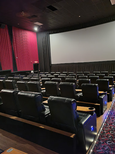 Movie Theater «Touchstar Cinemas - Spring Hill 8», reviews and photos, 2955 Commercial Way, Spring Hill, FL 34606, USA