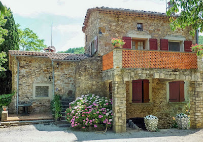 Mas d'Alzon à Saint-Jean-du-Pin