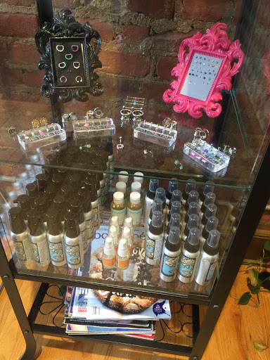 Body Piercing Shop «Tattoo Exquisite Body Piercing», reviews and photos, 409 N Main St, Bloomington, IL 61701, USA