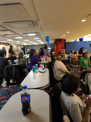 Bowling Alley «UIC Bowling Alley», reviews and photos, 750 S Halsted St, Chicago, IL 60607, USA