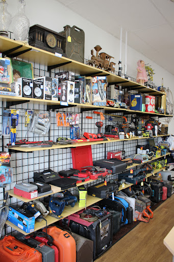 Pawn Shop «Arlington Jewelry & Loan», reviews and photos, 901 W Rand Rd, Arlington Heights, IL 60004, USA