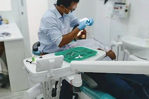 Dr. Dasari's Dental Hair & Skin Clinic : Orthodontist | Braces Specialist | Kids Dentist | Dentist | Dental Implant | Root Canal Treatment | PRP | FUE | Pimple & Acne & Hair Fall Treatment | Hair Transplant | Laser Hair Removal in Bhayandar image