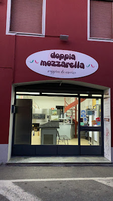Doppia Mozzarella Via Solferino, 1, 20001 Inveruno MI, Italia