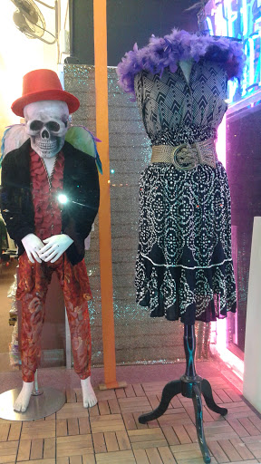 Thrift Store «Out of the Closet Thrift Store», reviews and photos, 1724 Sunset Blvd, Los Angeles, CA 90026, USA