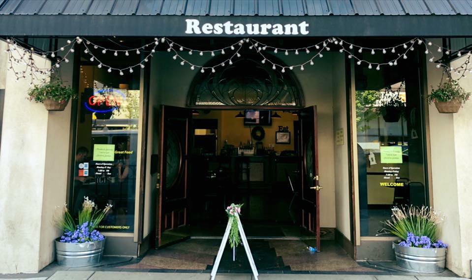 Main Stop on the Ave 98901