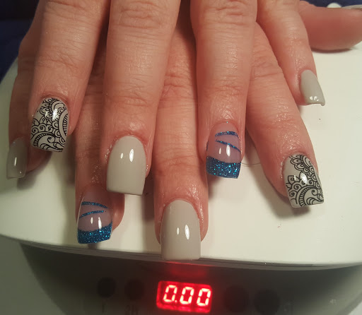 Beauty Salon «Krave Salon Inc», reviews and photos, 19170 Eureka Rd, Southgate, MI 48195, USA