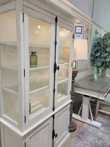 Furniture Store «Value City Furniture», reviews and photos, 3355 Mall Loop Dr, Joliet, IL 60431, USA