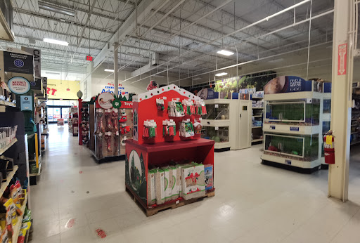 Pet Supply Store «PetSmart», reviews and photos, 1550 Butterfield Rd, Downers Grove, IL 60515, USA