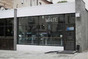 WHITE Coffeebar image