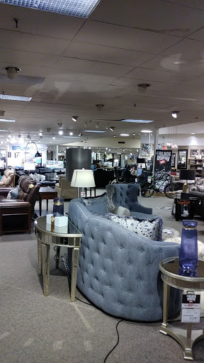 Furniture Store «Art Van Furniture - Warren - 8 Mile», reviews and photos, 13855 East 8 Mile Road, Warren, MI 48089, USA