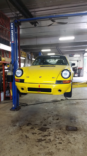 Auto Repair Shop «Muskegon Brake & Tire», reviews and photos, 848 E Broadway Ave, Muskegon, MI 49444, USA