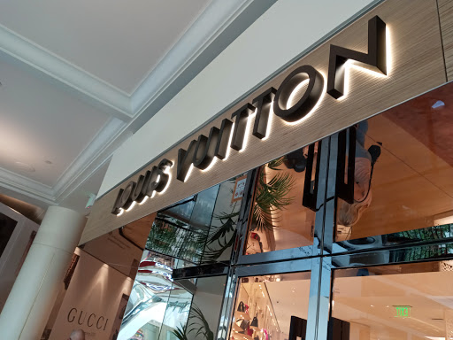 Shopping Mall «Pioneer Place», reviews and photos, 700 SW 5th Ave, Portland, OR 97204, USA