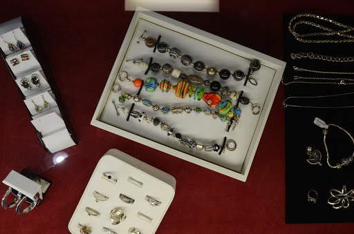 Pawn Shop «Pawn in Private», reviews and photos, 1741 E Central Rd, Arlington Heights, IL 60005, USA