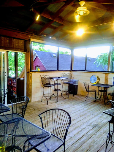 Bar «Levee Bar & Grill», reviews and photos, 16 W 43rd St, Kansas City, MO 64111, USA