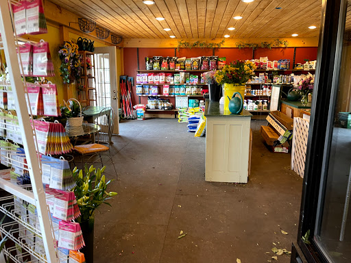 Florist «Petals & Paws», reviews and photos, 465 Albany Turnpike, Canton, CT 06019, USA