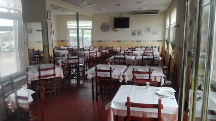 Restaurante La Magdalena de Combarros - Ctra N-VI, Km. 335, 24715 Combarros, León, Spain