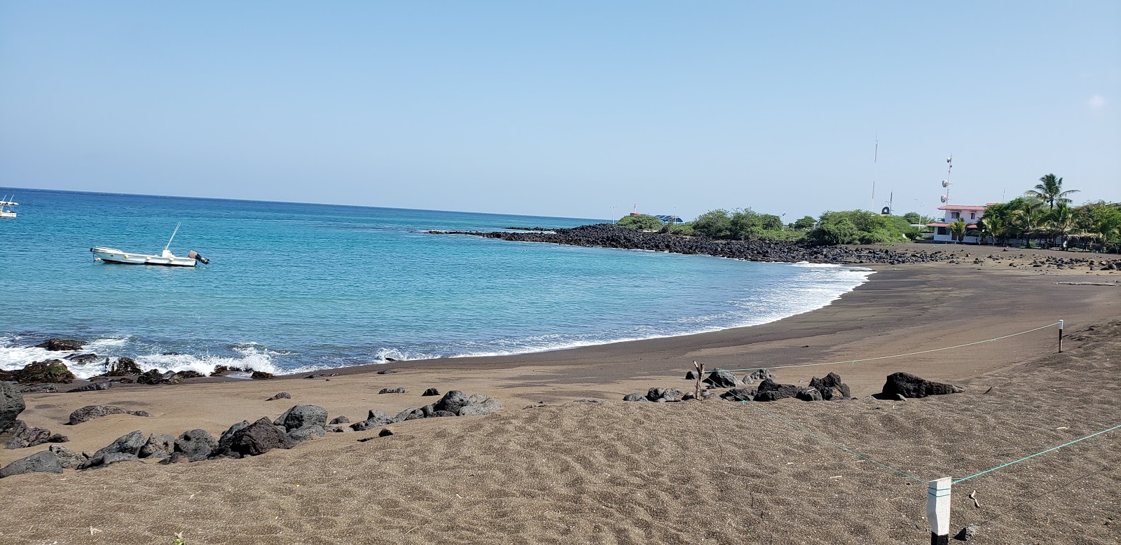 Foto de Playa Negra com muito limpo nível de limpeza