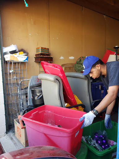 Self-Storage Facility «Extra Space Storage», reviews and photos, 250 N Cota St, Corona, CA 92880, USA