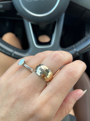 Pawn Shop «A & M Pawn & Gold Buyers», reviews and photos, 118 S Orange Blossom Trail, Orlando, FL 32805, USA