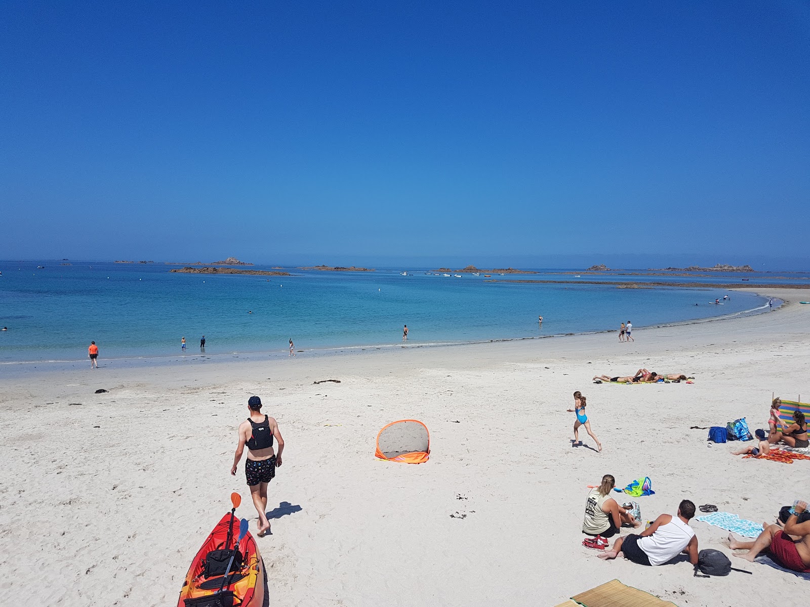 Zdjęcie Cobo Beach z poziomem czystości wysoki