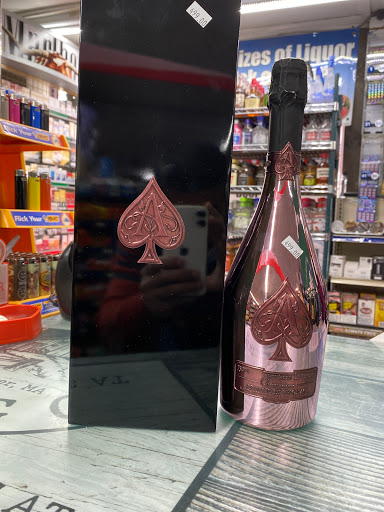 Grocery Store «Appletown Market», reviews and photos, 9 Main St, Sterling, MA 01564, USA