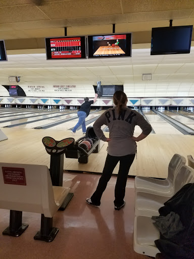 Bowling Alley «Trindle Bowl», reviews and photos, 4695 E Trindle Rd, Mechanicsburg, PA 17050, USA