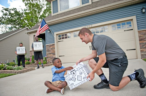 Moving and Storage Service «Two Men and a Truck», reviews and photos, 10070 Marilyn St, Northville, MI 48168, USA