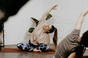 Yoga Saint Maur - Laura Texier image
