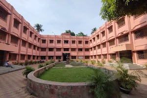 Chandernagore College image
