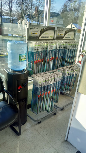 Tire Shop «Mavis Discount Tire», reviews and photos, 201 E Main St, East Islip, NY 11730, USA