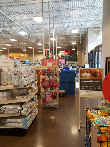 Pet Supply Store «PetSmart», reviews and photos, 10309 156th St E, Puyallup, WA 98373, USA