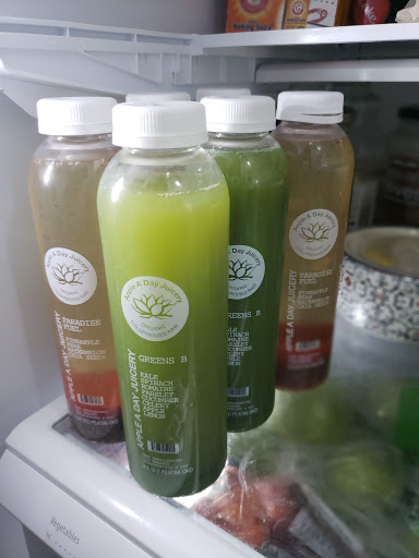 Organic Restaurant «Apple A Day Natural Food Market», reviews and photos, 1534 Alton Rd, Miami Beach, FL 33139, USA