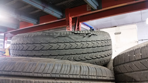 Auto Repair Shop «Muskegon Brake & Tire», reviews and photos, 848 E Broadway Ave, Muskegon, MI 49444, USA