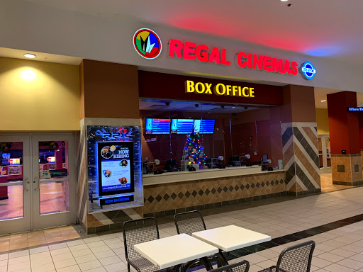 Movie Theater «Regal Cinemas Independence Mall 14 & RPX», reviews and photos, 101 Kingston Collection Way, Kingston, MA 02364, USA