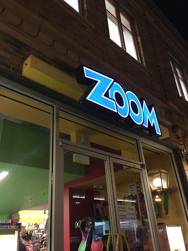 Zoom, 300 Ward Pkwy, Kansas City, MO 64112, USA, 