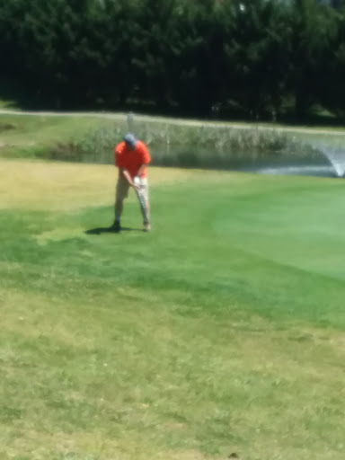 Golf Course «White Plains Golf Course», reviews and photos, 4000 N Plantation Dr, Cookeville, TN 38506, USA