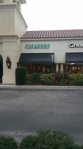 Dry Cleaner «Best Cleaners Orlando - Windermere», reviews and photos, 4848 S Apopka Vineland Rd, Orlando, FL 32819, USA