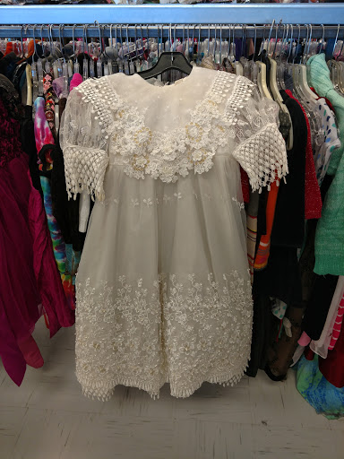 Thrift Store «Plaza Thrift Store», reviews and photos, 135 S Central Expy, McKinney, TX 75070, USA