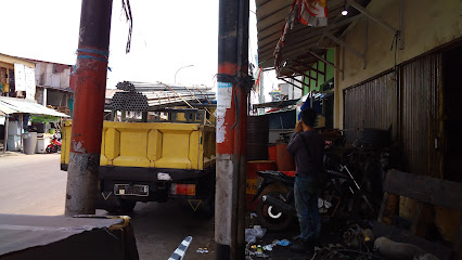 BENGKEL MESIN KAPAL LAUT