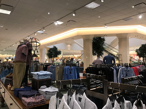 Department Store «Von Maur», reviews and photos, 2 Fountain Grass Dr, Lake St Louis, MO 63367, USA