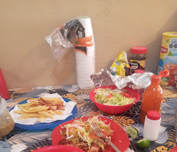 Pollo Feliz La Rosita photo