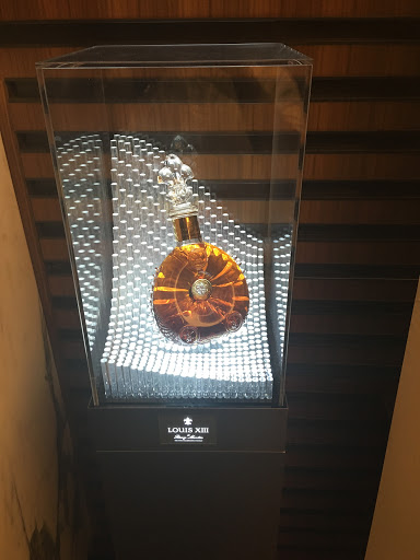 Lounge «Civil Cigar Lounge», reviews and photos, 5335 Wisconsin Ave NW, Washington, DC 20015, USA