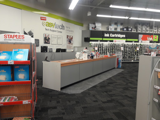 Office Supply Store «Staples», reviews and photos, 7157 Narcoossee Rd, Orlando, FL 32822, USA