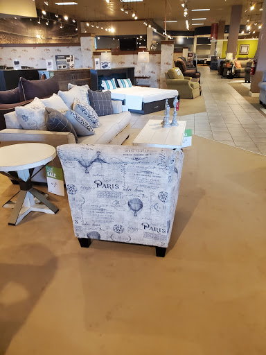 Furniture Store «Wolf Furniture», reviews and photos, 1215 W Patrick St, Frederick, MD 21702, USA