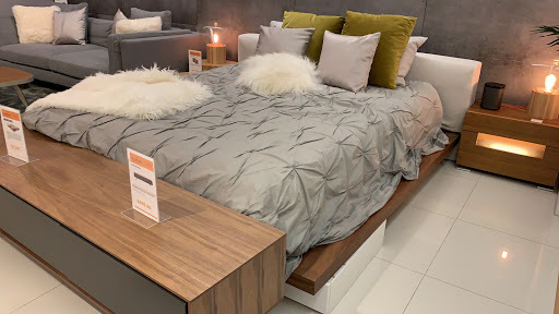 Furniture Store «Modani Furniture Chicago», reviews and photos, 1574 N Kingsbury St, Chicago, IL 60642, USA