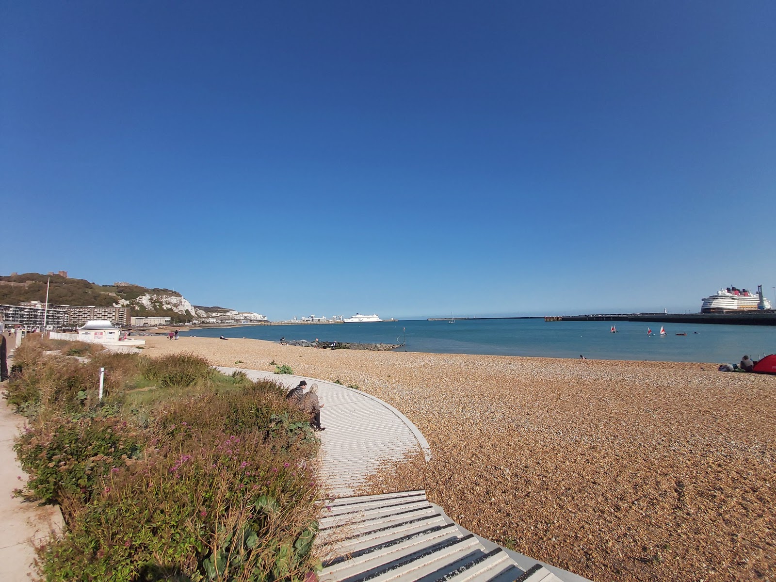 Photo of Dover beach amenities area