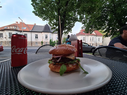 Chili,s Burger - Győr, Nagy Imre u 8, 9024 Hungary